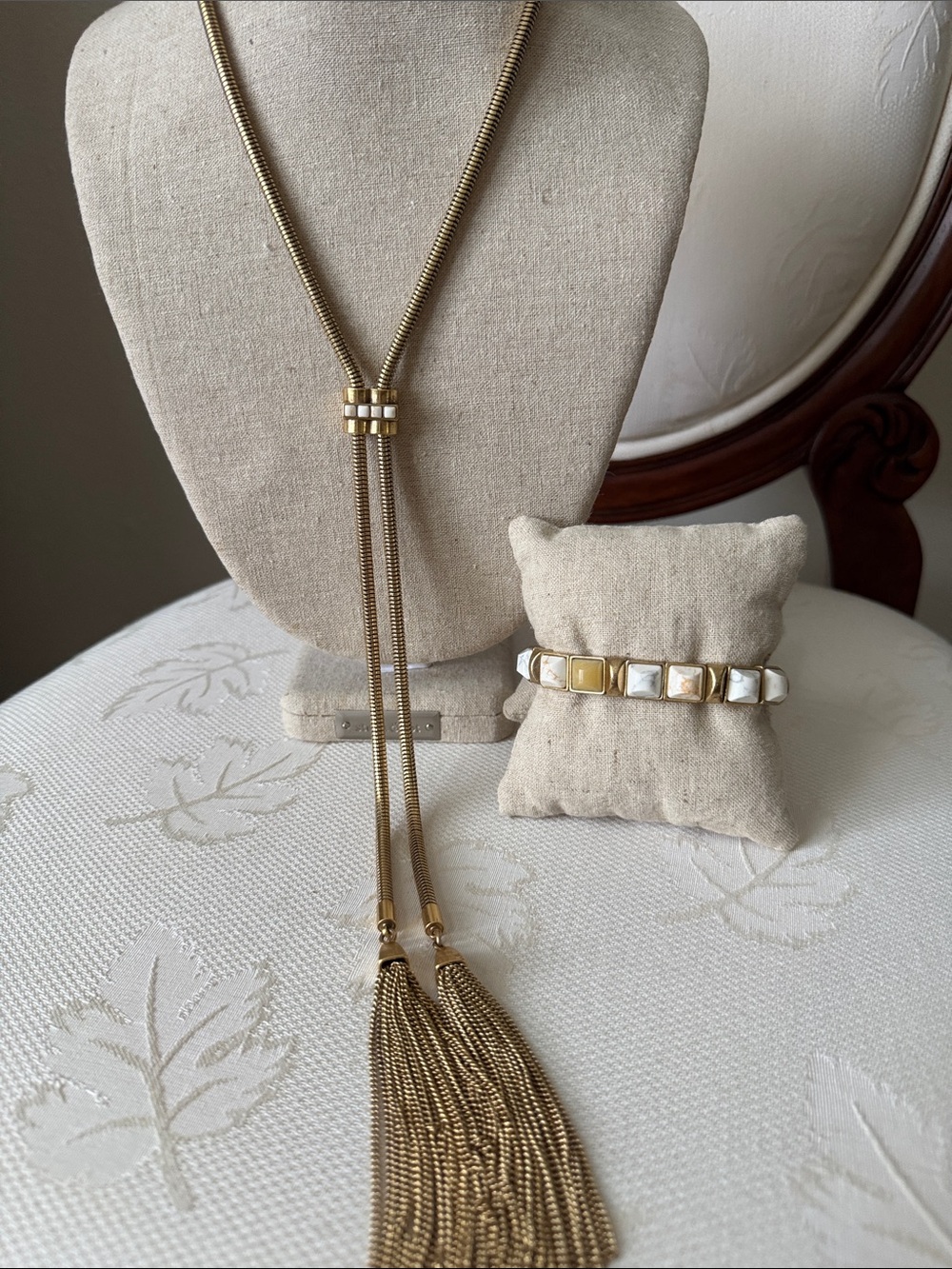 Stella & Dot Jacqueline Tassel Lariat Necklace and stretch bracelet